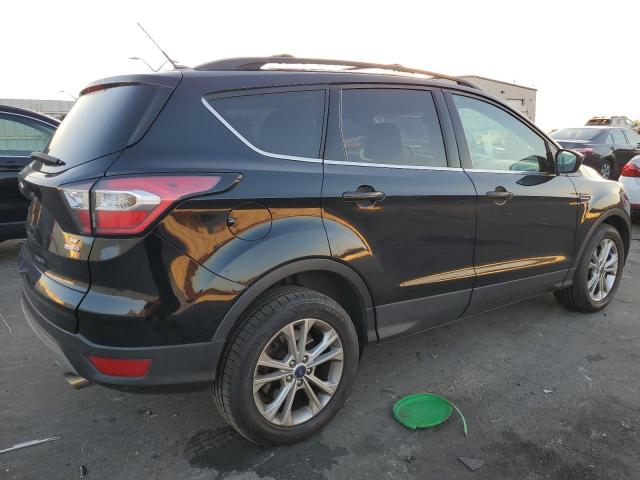 1FMCU9GD9HUE61423 - 2017 FORD ESCAPE SE BLACK photo 3