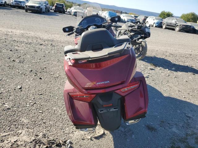 JH2SC7906KK100520 - 2019 HONDA GL1800 RED photo 4