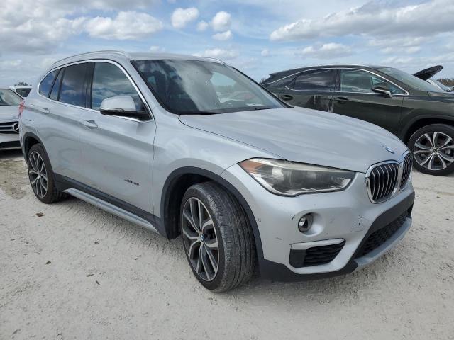 WBXHU7C36H5H36029 - 2017 BMW X1 SDRIVE28I SILVER photo 4