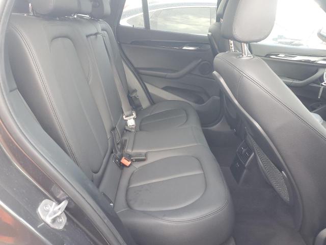 WBXJG9C02L5P29692 - 2020 BMW X1 XDRIVE28I GRAY photo 11