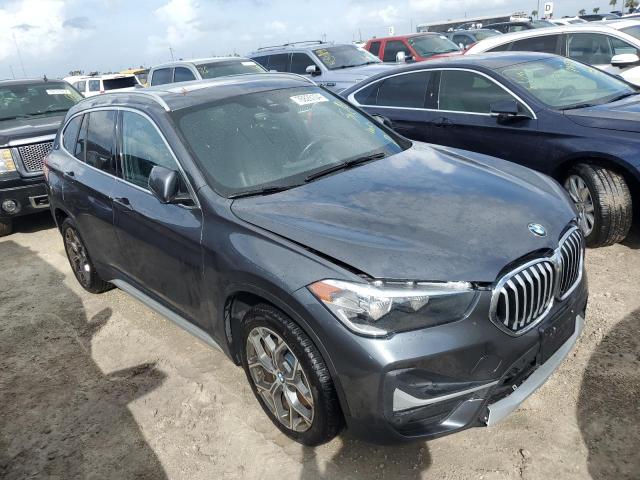 WBXJG9C02L5P29692 - 2020 BMW X1 XDRIVE28I GRAY photo 4