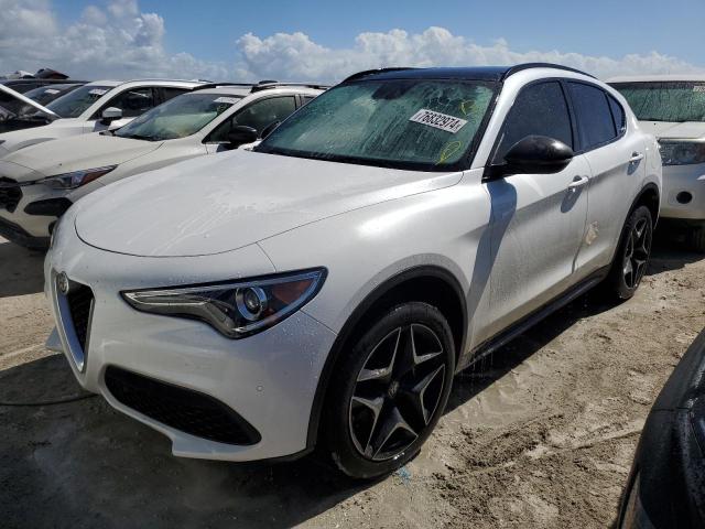 ZASPAKBN9K7C70572 - 2019 ALFA ROMEO STELVIO TI WHITE photo 1
