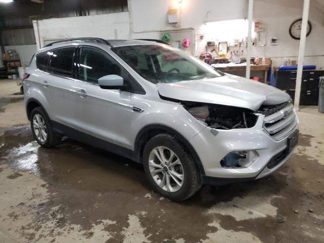 1FMCU9GDXJUB69107 - 2018 FORD ESCAPE SE SILVER photo 4