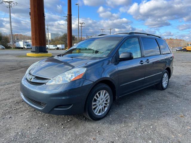 5TDBK23C48S010544 - 2008 TOYOTA SIENNA LE GRAY photo 2