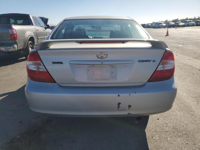 JTDBE30K820030346 - 2002 TOYOTA CAMRY LE SILVER photo 6