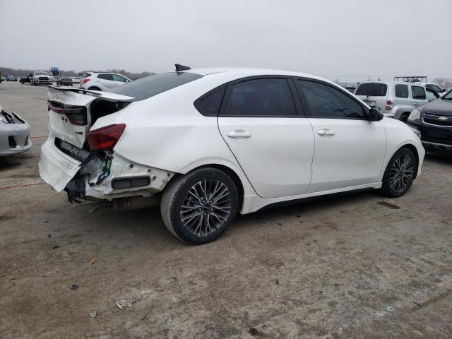 3KPF54AD0NE420893 - 2022 KIA FORTE GT LINE WHITE photo 3