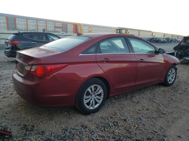 5NPEB4AC5DH561061 - 2013 HYUNDAI SONATA GLS RED photo 3