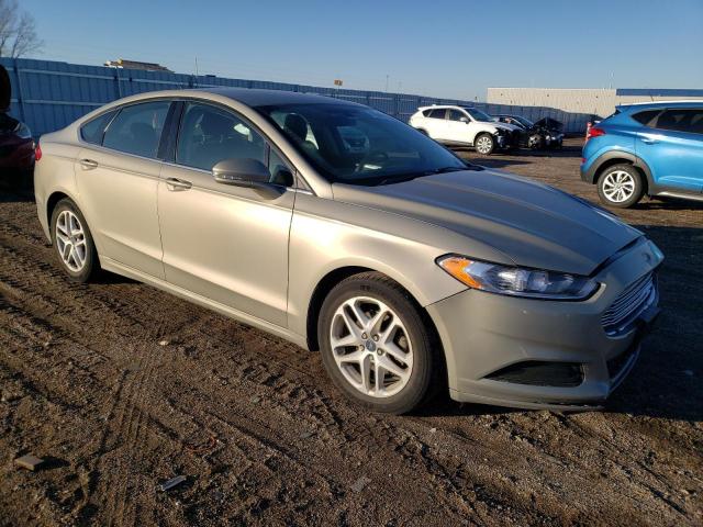 3FA6P0H70FR237898 - 2015 FORD FUSION SE GOLD photo 4