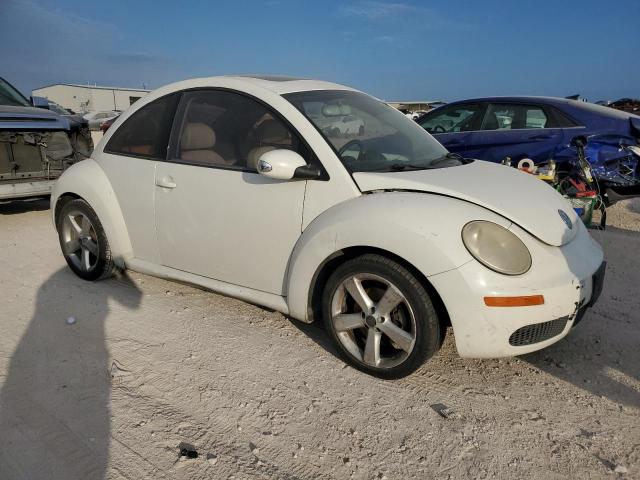 3VWFW31C38M512070 - 2008 VOLKSWAGEN NEW BEETLE TRIPLE WHITE WHITE photo 4