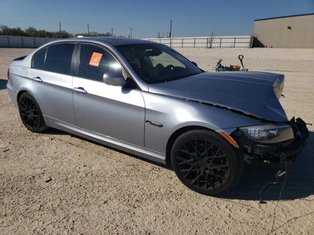 WBAPH7G52ANM50512 - 2010 BMW 328 I BLUE photo 4