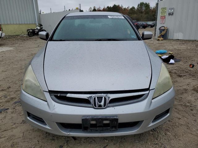 1HGCM56486A025998 - 2006 HONDA ACCORD LX SILVER photo 5