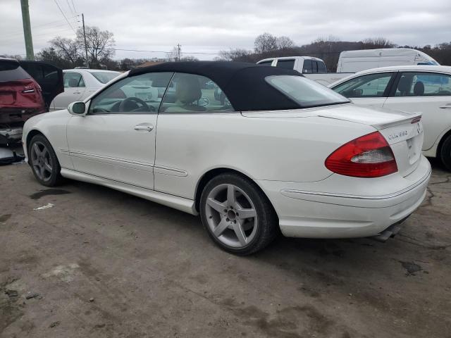 WDBTK72G37T076197 - 2007 MERCEDES-BENZ CLK 550 WHITE photo 2