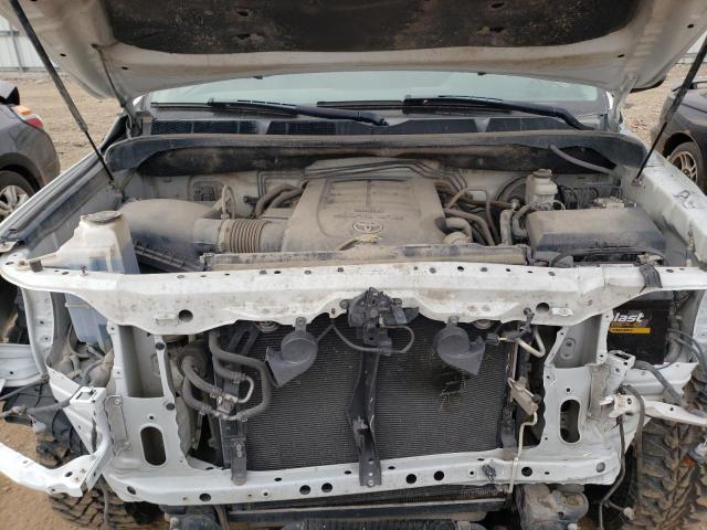 5TFUW5F19JX682723 - 2018 TOYOTA TUNDRA DOUBLE CAB SR/SR5 WHITE photo 11