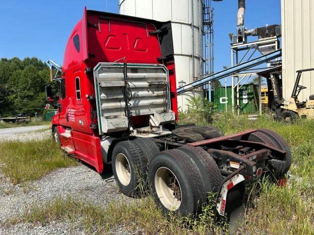 3AKJGLD51ESFZ0979 - 2014 FREIGHTLINER CASCADIA 1 RED photo 3