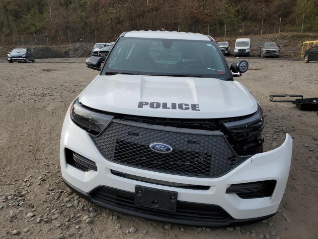 1FM5K8AB1MGA65558 - 2021 FORD EXPLORER POLICE INTERCEPTOR თეთრი ფოტო 5