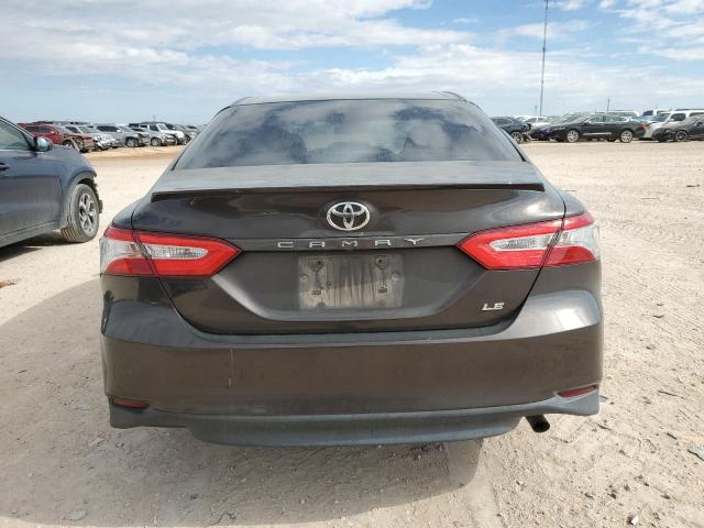 4T1B11HK9JU077506 - 2018 TOYOTA CAMRY L GRAY photo 6