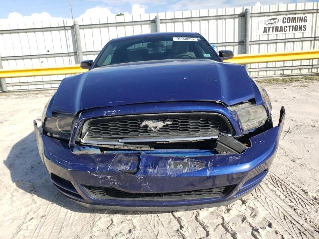 1ZVBP8AM1E5325347 - 2014 FORD MUSTANG BLUE photo 5