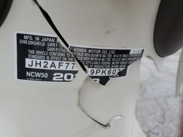 JH2AF7719PK602315 - 2023 HONDA NCW50 WHITE photo 10