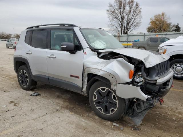 ZACCJBCT3GPE27012 - 2016 JEEP RENEGADE TRAILHAWK SILVER photo 4