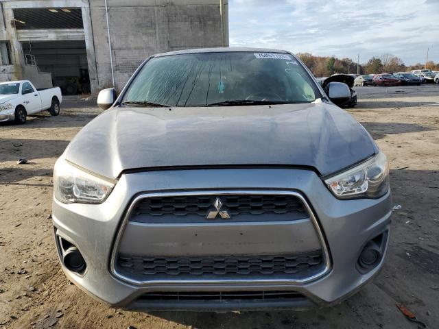 4A4AP3AUXEE007026 - 2014 MITSUBISHI OUTLANDER ES GRAY photo 5