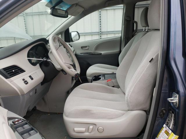 5TDKK3DC0ES431032 - 2014 TOYOTA SIENNA LE GRAY photo 7