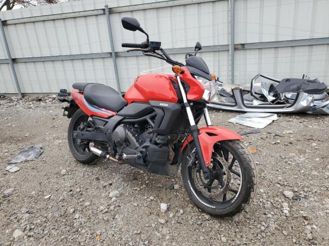 JH2RC6846FK100133 - 2015 HONDA CTX700 ND RED photo 1