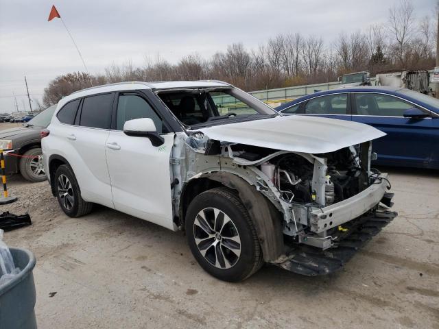 5TDHZRBH4NS172777 - 2022 TOYOTA HIGHLANDER XLE WHITE photo 4
