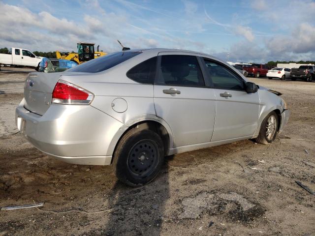 1FAHP3FN2BW174824 - 2011 FORD FOCUS SE SILVER photo 3