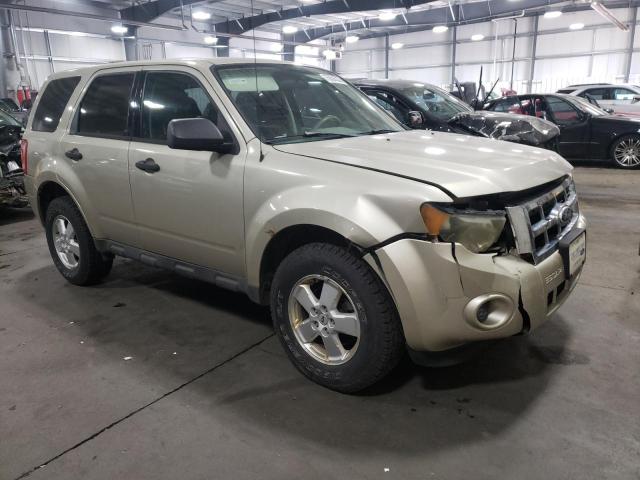 1FMCU9C72AKD48589 - 2010 FORD ESCAPE XLS TAN photo 4