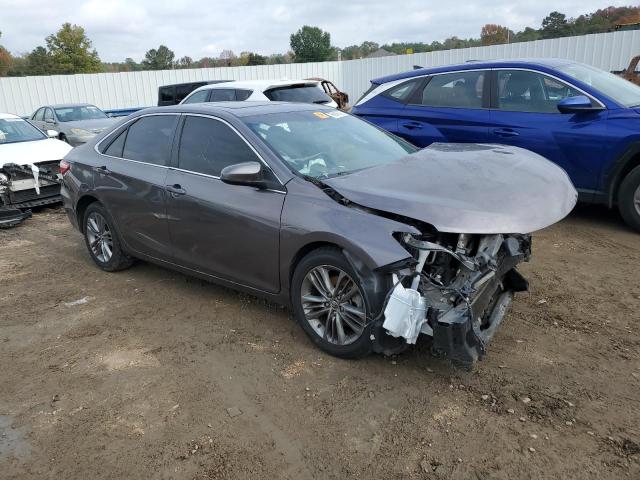 4T1BF1FK8GU518071 - 2016 TOYOTA CAMRY LE GRAY photo 4