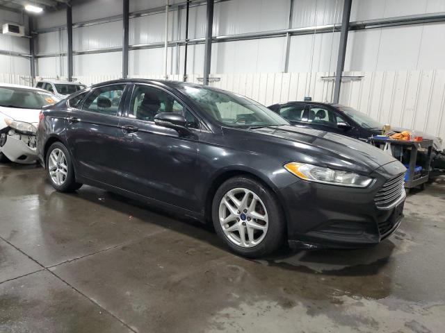 3FA6P0H78FR180897 - 2015 FORD FUSION SE BLACK photo 4