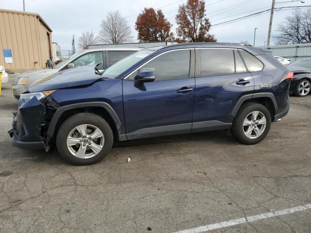 JTMP1RFV7KJ010069 - 2019 TOYOTA RAV4 XLE BLUE photo 1