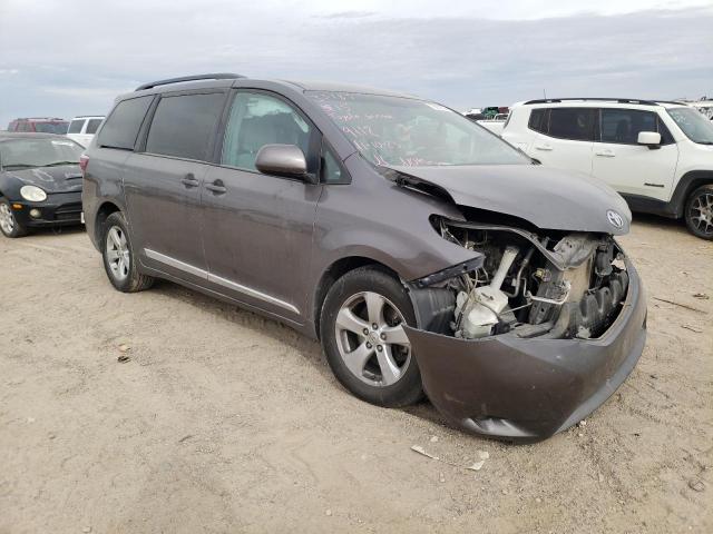 5TDKK3DC6FS569112 - 2015 TOYOTA SIENNA LE GRAY photo 4