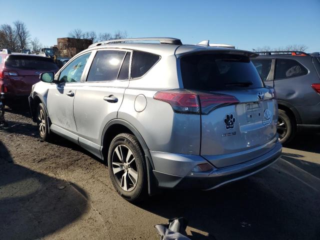 2T3RFREVXHW631067 - 2017 TOYOTA RAV4 XLE SILVER photo 2