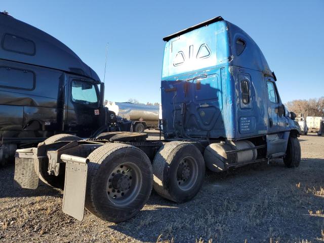 1FUJGLD55GLGZ1456 - 2016 FREIGHTLINER CASCADIA 1 BLUE photo 4