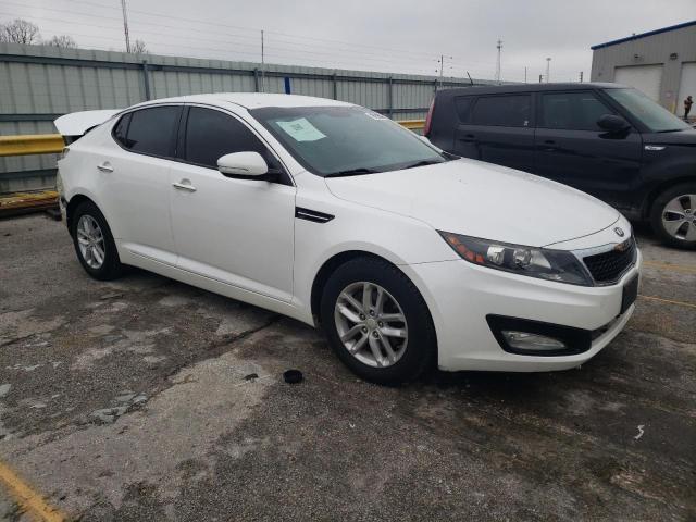 KNAGM4A73D5337144 - 2013 KIA OPTIMA LX WHITE photo 4