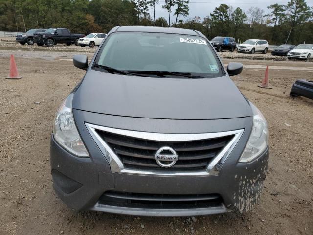 3N1CN7AP1KL876152 - 2019 NISSAN VERSA S GRAY photo 5