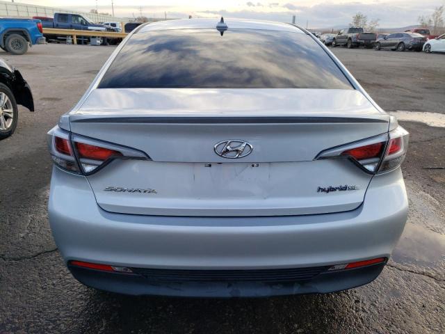 KMHE24L11HA059376 - 2017 HYUNDAI SONATA HYBRID SILVER photo 6