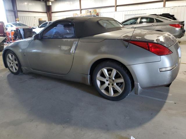 JN1AZ36A05M752974 - 2005 NISSAN 350Z ROADSTER SILVER photo 2