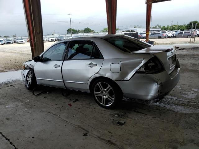 1HGCM56126A155085 - 2006 HONDA ACCORD VALUE SILVER photo 2