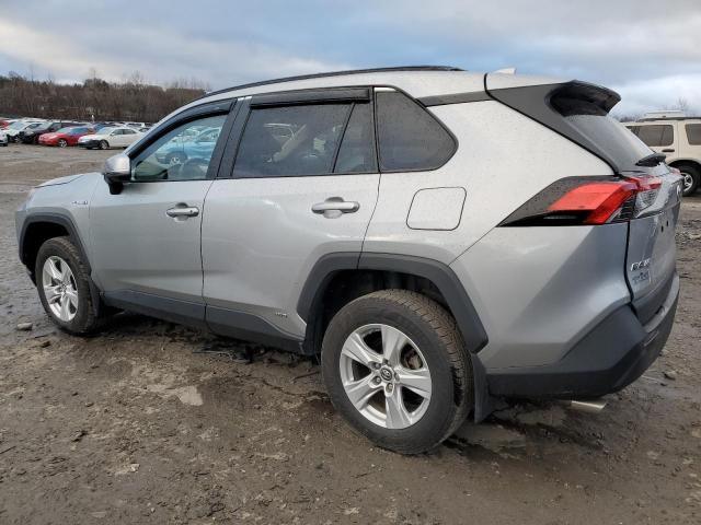 4T3M6RFVXMU027070 - 2021 TOYOTA RAV4 LE SILVER photo 2