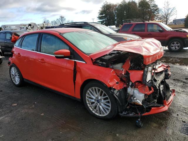 1FAHP3H25CL332479 - 2012 FORD FOCUS SEL RED photo 4