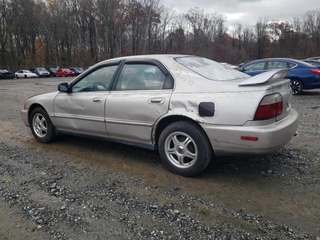 1HGCD5681VA184525 - 1997 HONDA ACCORD VALUE SILVER photo 2