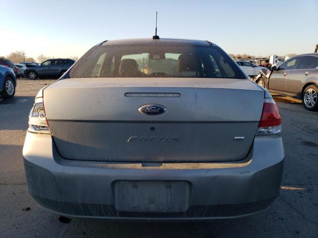 1FAHP35N98W252073 - 2008 FORD FOCUS SE GRAY photo 6