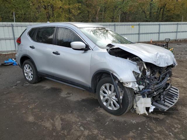 KNMAT2MV6HP535656 - 2017 NISSAN ROGUE S SILVER photo 4