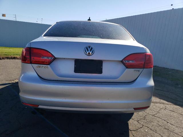 3VWLL7AJ2EM416623 - 2014 VOLKSWAGEN JETTA TDI SILVER photo 6