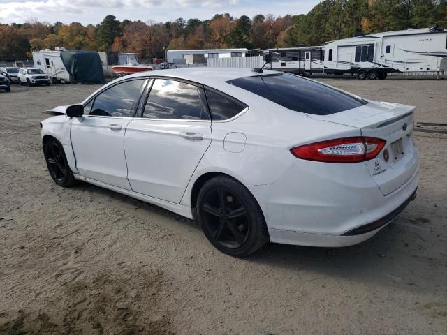 3FA6P0H72GR149470 - 2016 FORD FUSION SE WHITE photo 2