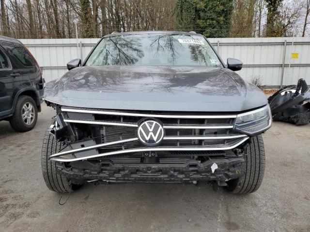 3VVMB7AX9PM073053 - 2023 VOLKSWAGEN TIGUAN SE GRAY photo 5