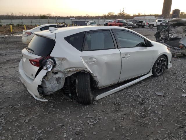 JTNKARJE3JJ563636 - 2018 TOYOTA COROLLA IM WHITE photo 3