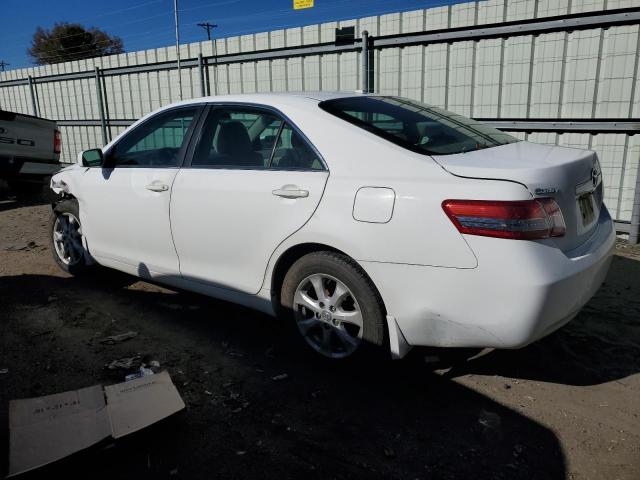 4T1BF3EK9BU584313 - 2011 TOYOTA CAMRY BASE WHITE photo 2